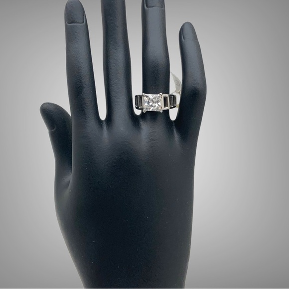 COPY - NEW! Unique large CZ Diamond stainless steel ring - Picture 3 of 10